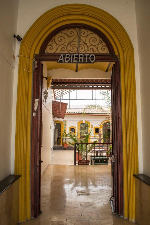 Oyo Hotel Real De Cortas Xalapa Exterior photo